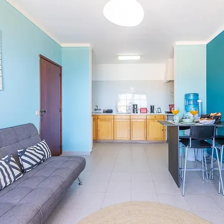 Διαμέρισμα One Bedroom At Carvoeiro 50 M Away From The Beach With Sea View And Furnished Balcony